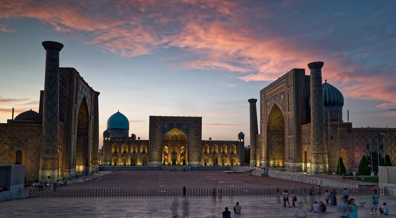 Samarkand - námestie Registan